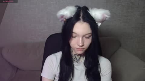 Snapshot of mefwhore chatting on 02.28.25 mefwhOre online show from 02.28.25