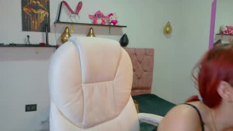 Snapshot of megamwhithee chatting on 07.18.26 Megamwhithe online show from 07.18.26