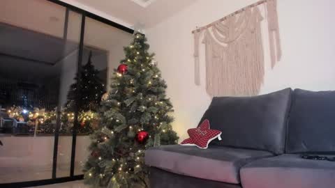 megan online show from 12.02.24
