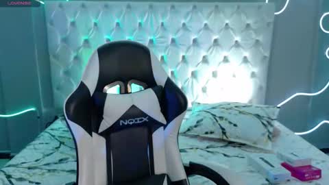 Snapshot of megan__cole1 chatting on 10.15.25 Megan  online show from 10.15.25