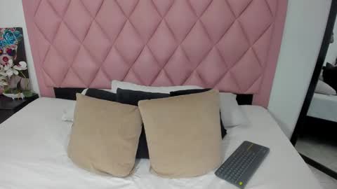 Snapshot of megan__monroe chatting on 09.14.25 megan__monroe online show from 09.14.25