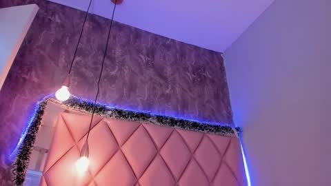 M E G A N online show from 12.21.24