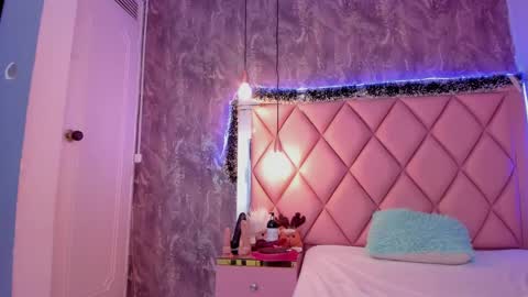 M E G A N online show from 12.22.24