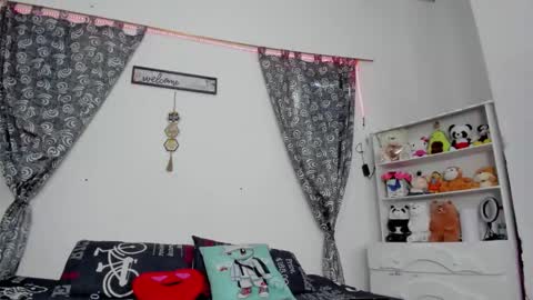 M E G A N online show from 09.19.25