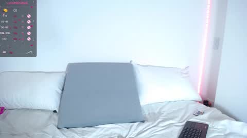 Megan Bluee online show from 12.11.24