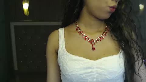 megan_collins_b online show from 10.02.25