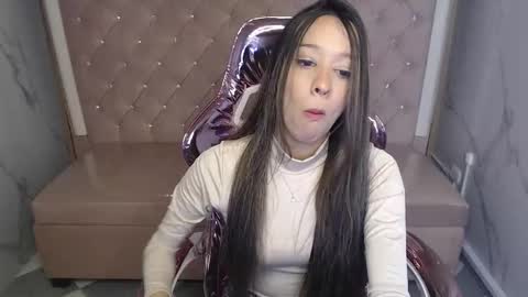 megan_collins_b online show from 10.10.25