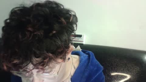 Megan and sophi online show from 03.02.25