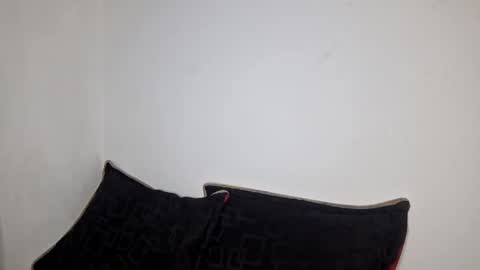 Megan and sophi online show from 09.24.25