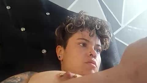 Megan and sophi online show from 10.22.25