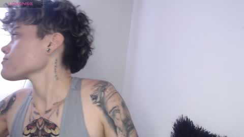 Megan and sophi online show from 12.02.25