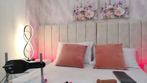 Carolina Paez online show from 11.20.25