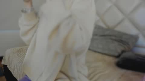 Megan online show from 09.20.25