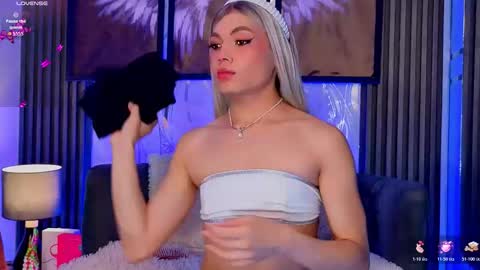 megan do santos online show from 03.30.26