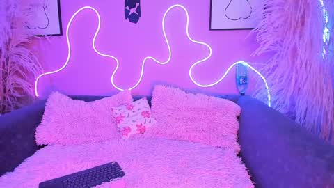     online show from 12.05.24