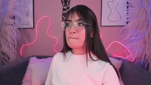     online show from 12.12.24