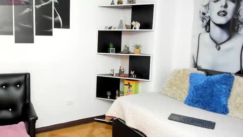 MEGAN online show from 10.17.25