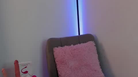 megan_palmer25 online show from 01.15.25