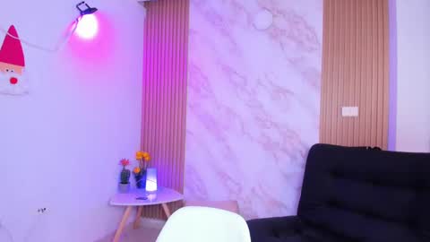 Snapshot of megan_star73 chatting on 02.23.25 Megan online show from 02.23.25