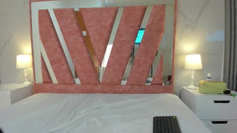 Megan Sweet online show from 10.25.25