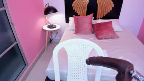 Snapshot of megan_texass chatting on 10.12.25 Megan  online show from 10.12.25