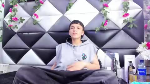 Snapshot of megan_thompsonn_ chatting on 10.17.25 megan_thompsonn_ online show from 10.17.25