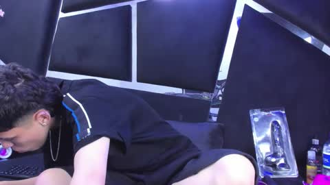 Snapshot of megan_thompsonn_ chatting on 12.18.25 megan_thompsonn_ online show from 12.18.25