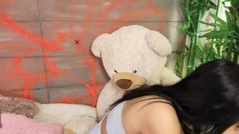 Megan  online show from 10.12.25