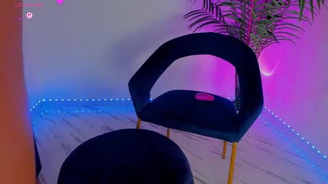 megancarlott_ online show from 03.10.26