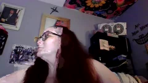 Snapshot of megancasares157 chatting on 03.16.26 SexyDirtyBitch online show from 03.16.26