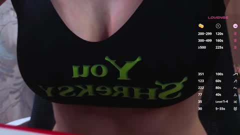 Snapshot of megancooks chatting on 11.26.25 Michelle online show from 11.26.25