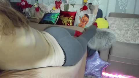 Nicki--------- Welcome to my Room online show from 02.25.25