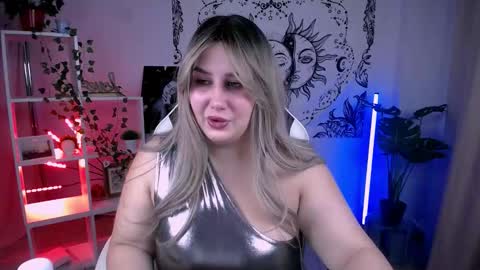 Snapshot of megangoddesss chatting on 10.04.25 megangoddesss online show from 10.04.25