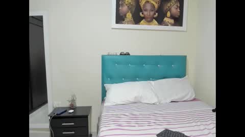 megan        online show from 09.30.25