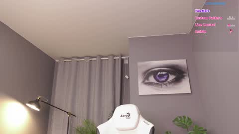 MeganieX online show from 12.13.24
