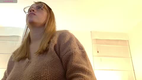 MEGAN online show from 01.04.25