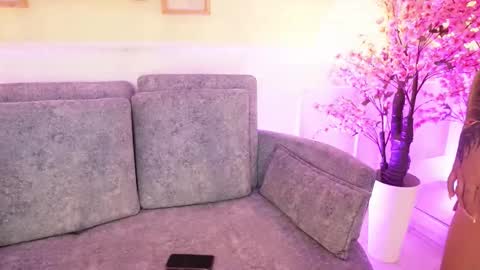 Megan Lowell online show from 03.06.26