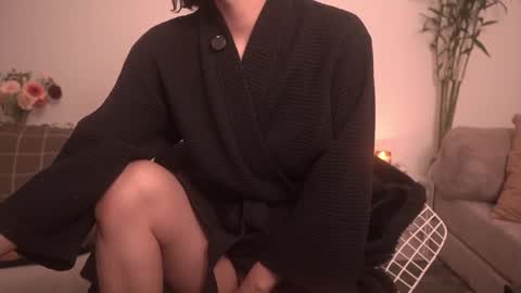 Snapshot of meganmei666 chatting on 09.30.25  for more 3 online show from 09.30.25