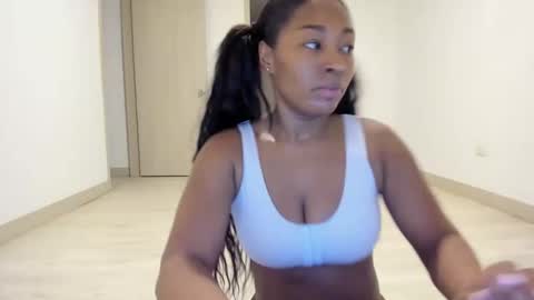 meganmir1 online show from 01.17.25