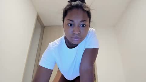 meganmir1 online show from 01.25.25