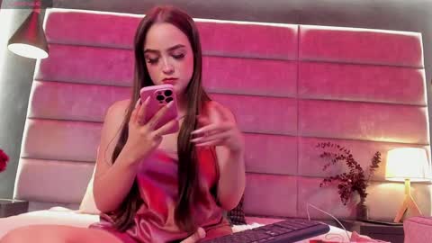 meganmonroee_ online show from 04.06.26