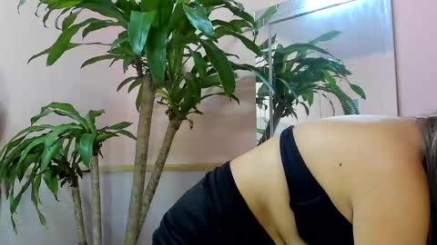 Megan online show from 09.17.25