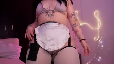 Snapshot of megar_3 chatting on 01.04.25 Maria online show from 01.04.25