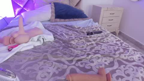 M E G A R A online show from 01.30.25