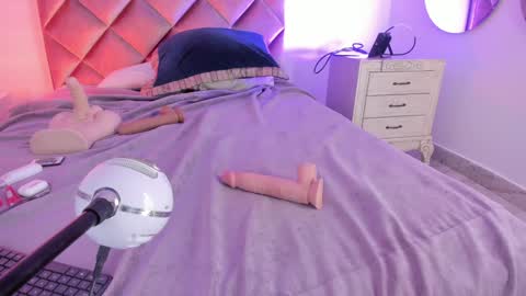 M E G A R A online show from 02.07.25