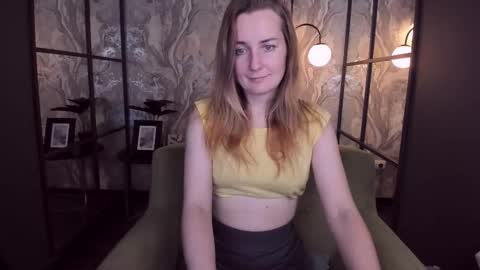 Snapshot of meggysun chatting on 11.04.25 Meggy online show from 11.04.25