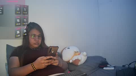 Snapshot of meichangcb chatting on 12.18.24 mei chang online show from 12.18.24