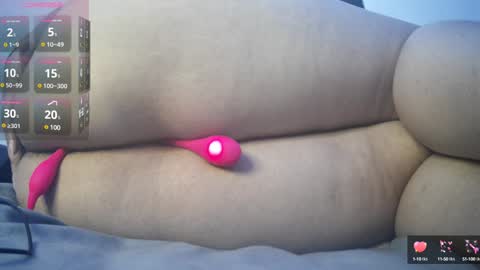 Snapshot of meichangcb chatting on 12.18.24 mei chang online show from 12.18.24