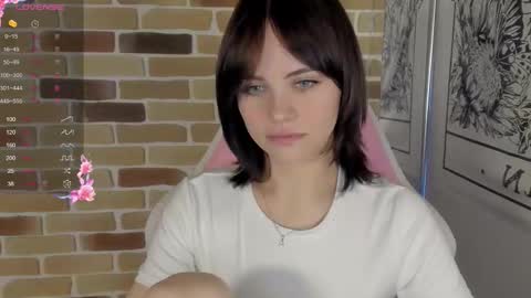 Snapshot of mekepo chatting on 10.13.25 Katie Payne online show from 10.13.25