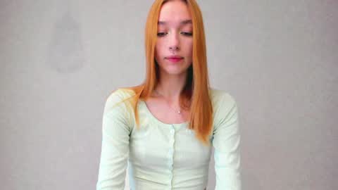 Snapshot of mel__lisa chatting on 06.08.26 mel__lisa online show from 06.08.26